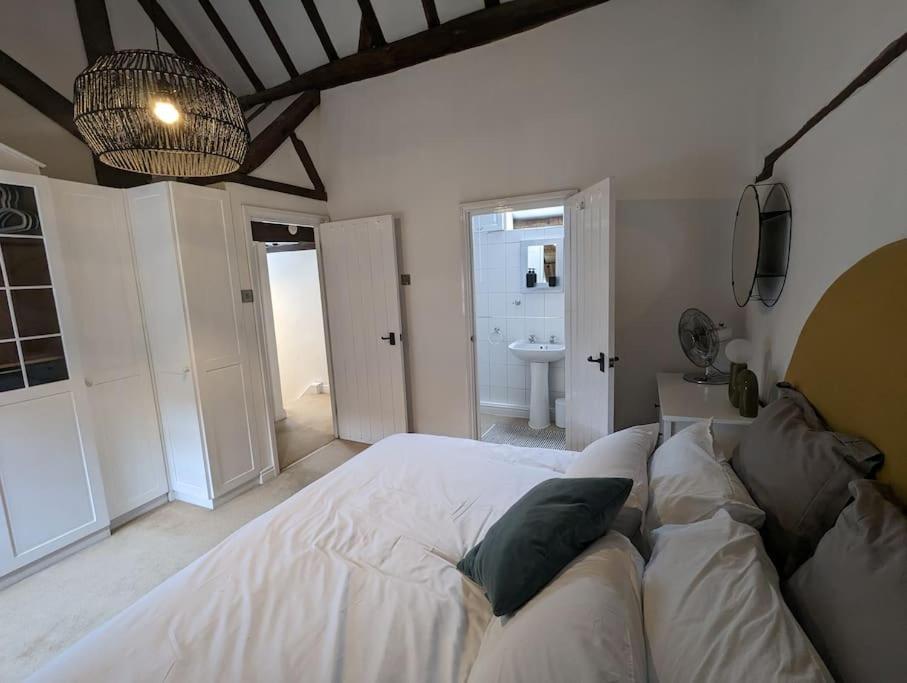 Zeppelin House - Riverside 18Th Century Townhouse Villa Bewdley Bagian luar foto