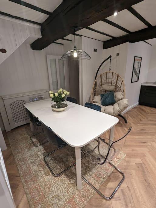 Zeppelin House - Riverside 18Th Century Townhouse Villa Bewdley Bagian luar foto