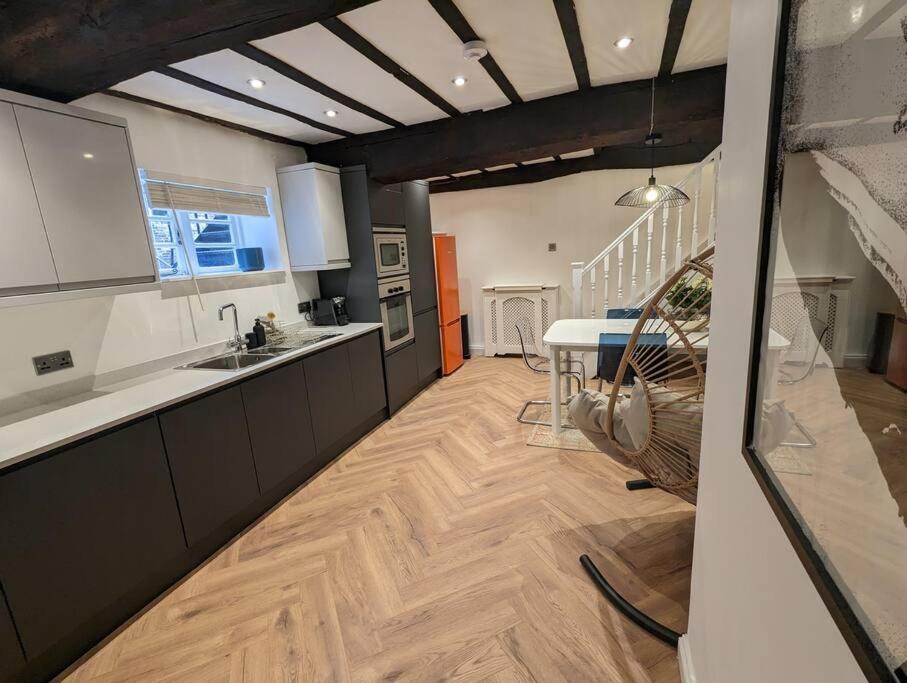 Zeppelin House - Riverside 18Th Century Townhouse Villa Bewdley Bagian luar foto